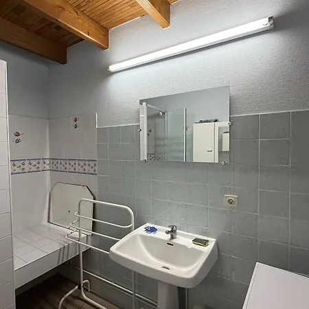 Maison Rénovée 1 étoile Avec Jardin, 4 Couchages - Fr-1-738-49 *